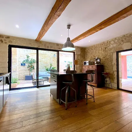 La Maison De La Place - Charming House With Swimming Pool & Exposed Stone Mudaison