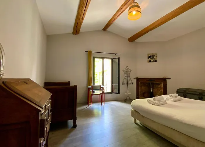 La Maison De La Place - Charming House With Swimming Pool & Exposed Stone *