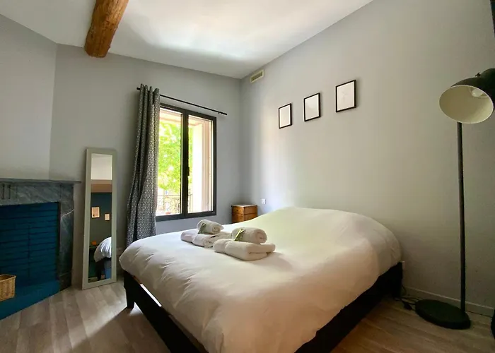 La Maison De La Place - Charming House With Swimming Pool & Exposed Stone