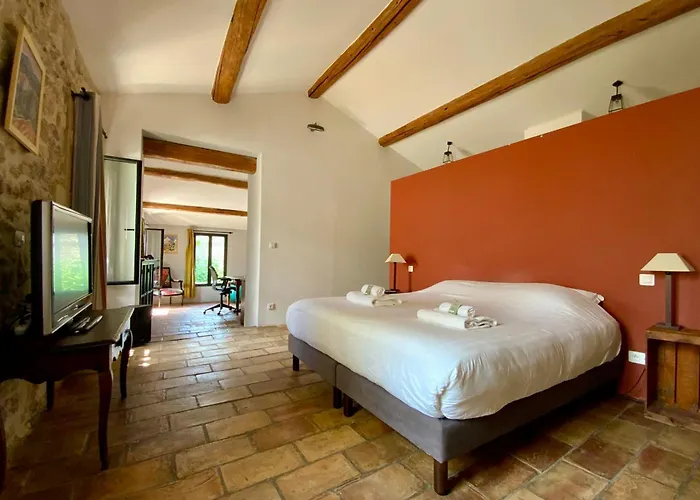 La Maison De La Place - Charming House With Swimming Pool & Exposed Stone Hébergement de vacances Mudaison