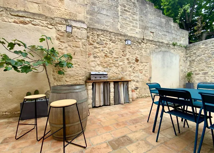 La Maison De La Place - Charming House With Swimming Pool & Exposed Stone Hébergement de vacances