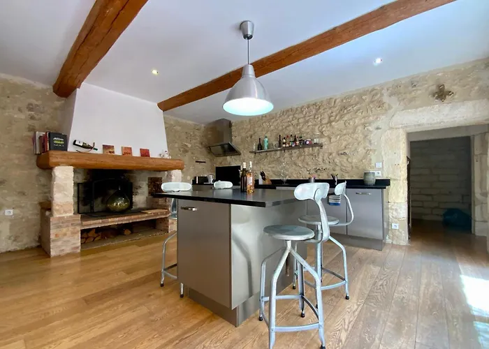 Hébergement de vacances La Maison De La Place - Charming House With Swimming Pool & Exposed Stone Mudaison