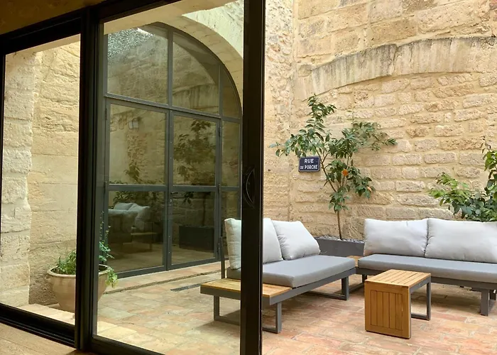 La Maison De La Place - Charming House With Swimming Pool & Exposed Stone *